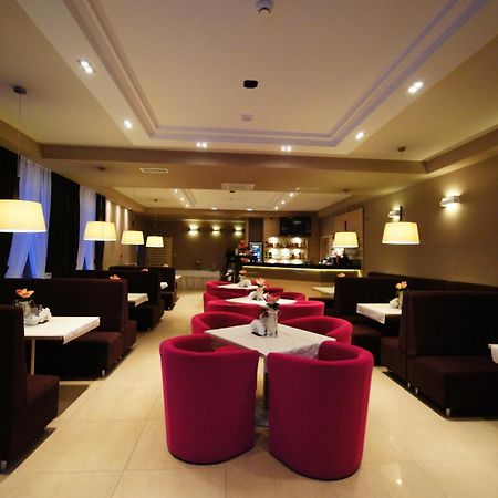 Hotel Hibiskus Boguchwala ภายนอก รูปภาพ