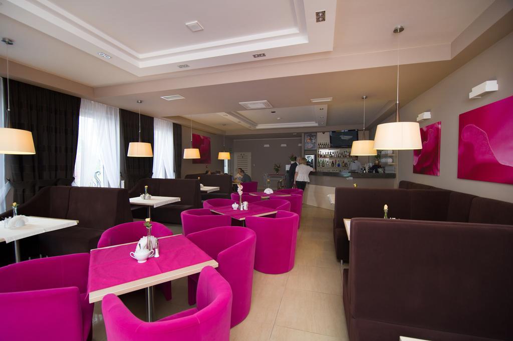 Hotel Hibiskus Boguchwala ภายนอก รูปภาพ