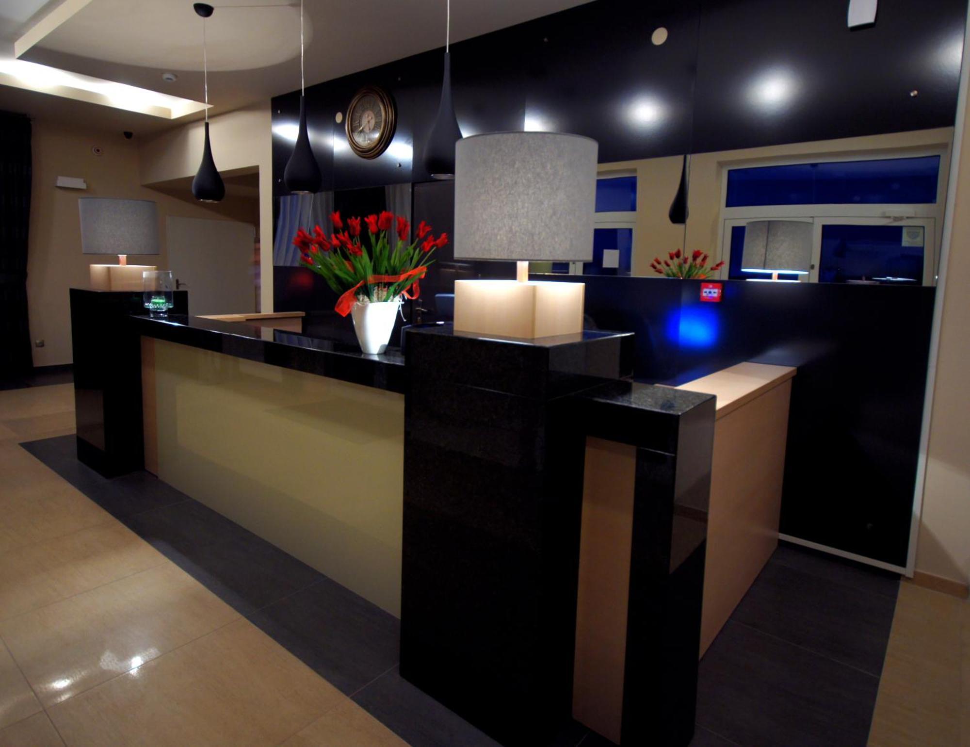 Hotel Hibiskus Boguchwala ภายนอก รูปภาพ