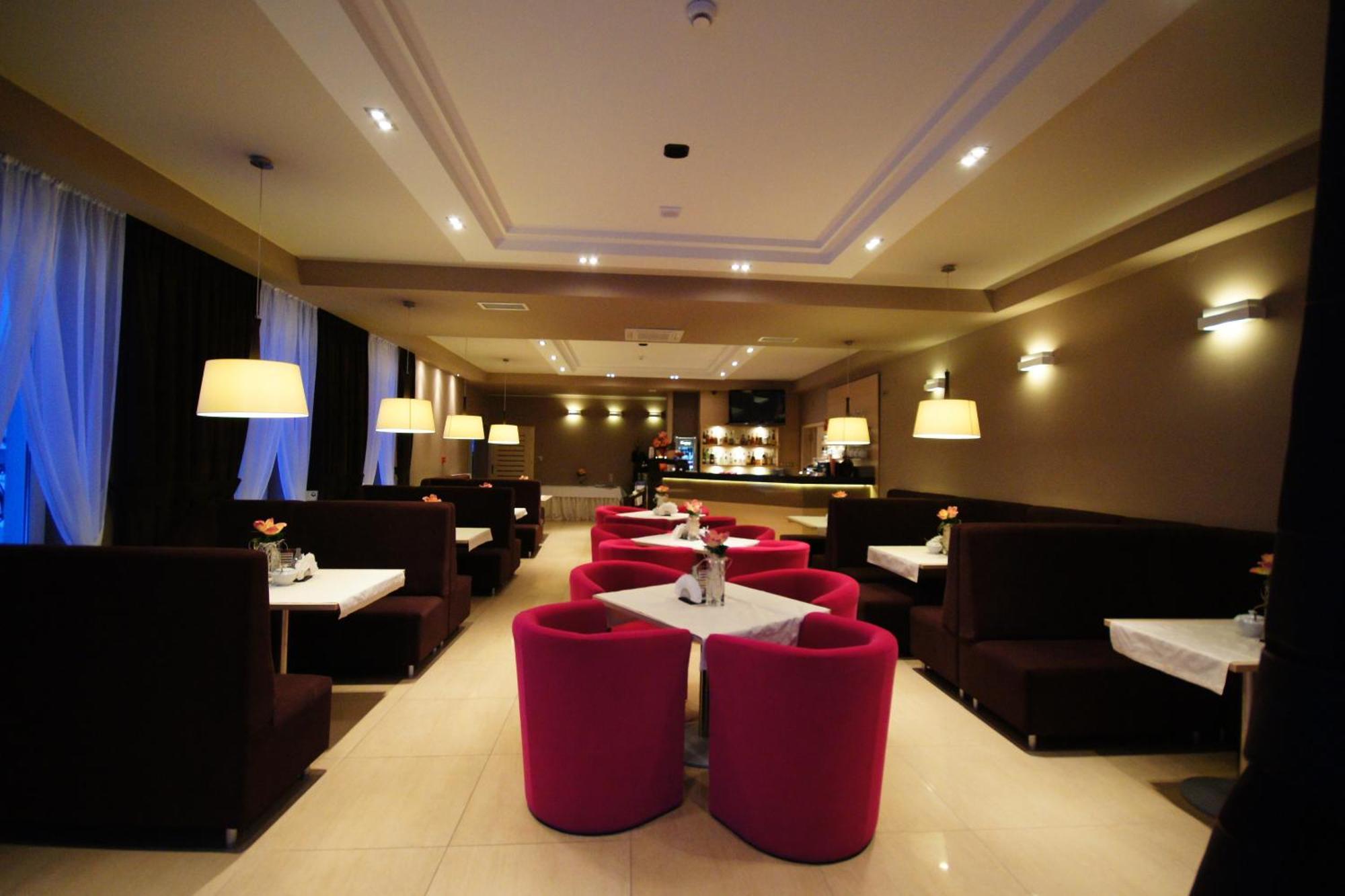 Hotel Hibiskus Boguchwala ภายนอก รูปภาพ