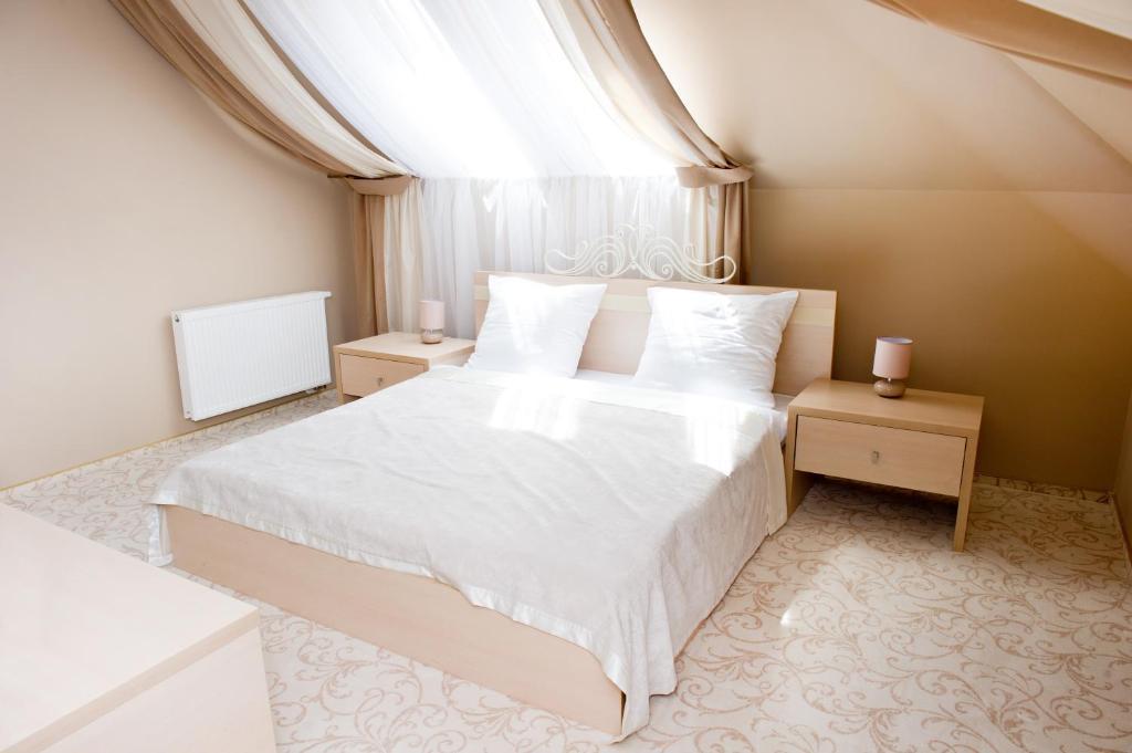 Hotel Hibiskus Boguchwala ภายนอก รูปภาพ